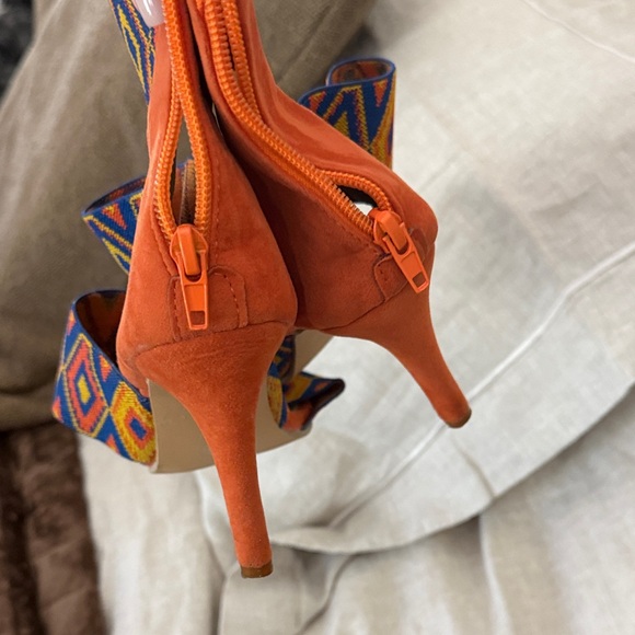 Colorful Geometric Patterned Women's Sandals - Picture 2 of 3